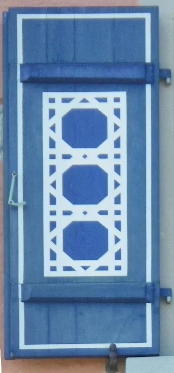 Shutter Blue Painted 02 main texture preview