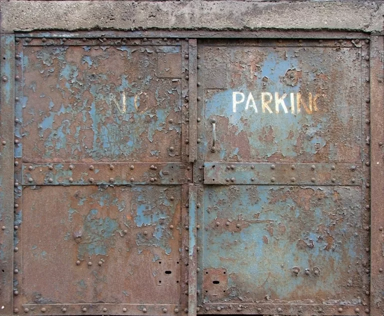 Doors Steel Heavyduty Rusted main texture preview