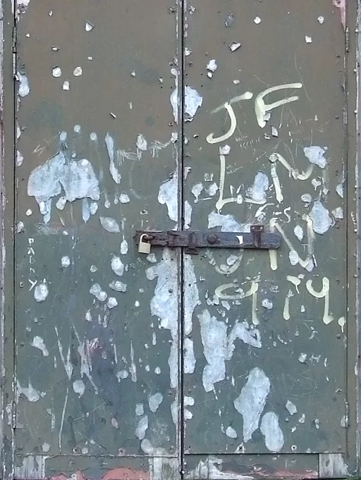 Doors Metal Flaky Paint2 main texture preview